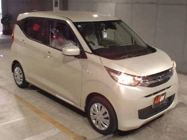 Mitsubishi eK Wagon B33W 2025